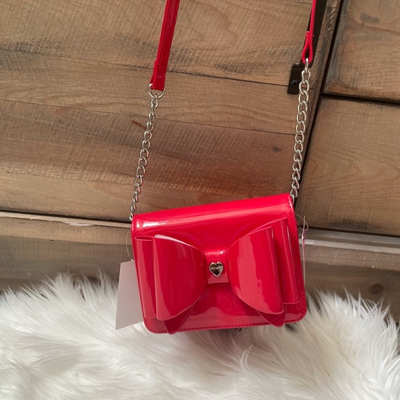 Betsey Johnson red bow wallet on a string - Picture 5 of 5